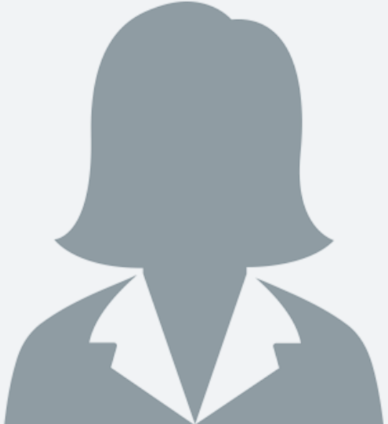 japanse woman in suit